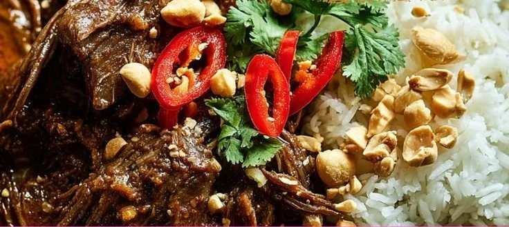 Slow-Baked Massaman Beef Curry with Lime & Fresh Cilantro: A Rich Thai-Inspired Comfort Food